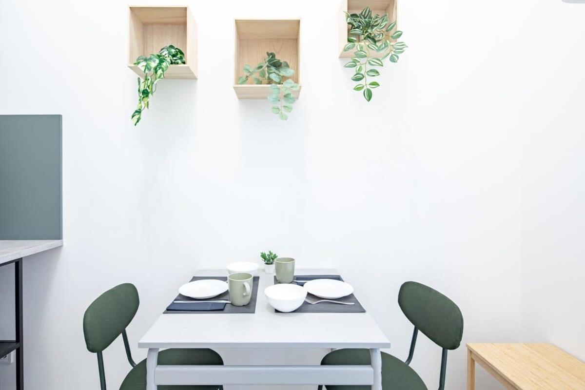 Central - New - Comfy Ac Studio บูดาเปสต์ ภายนอก รูปภาพ