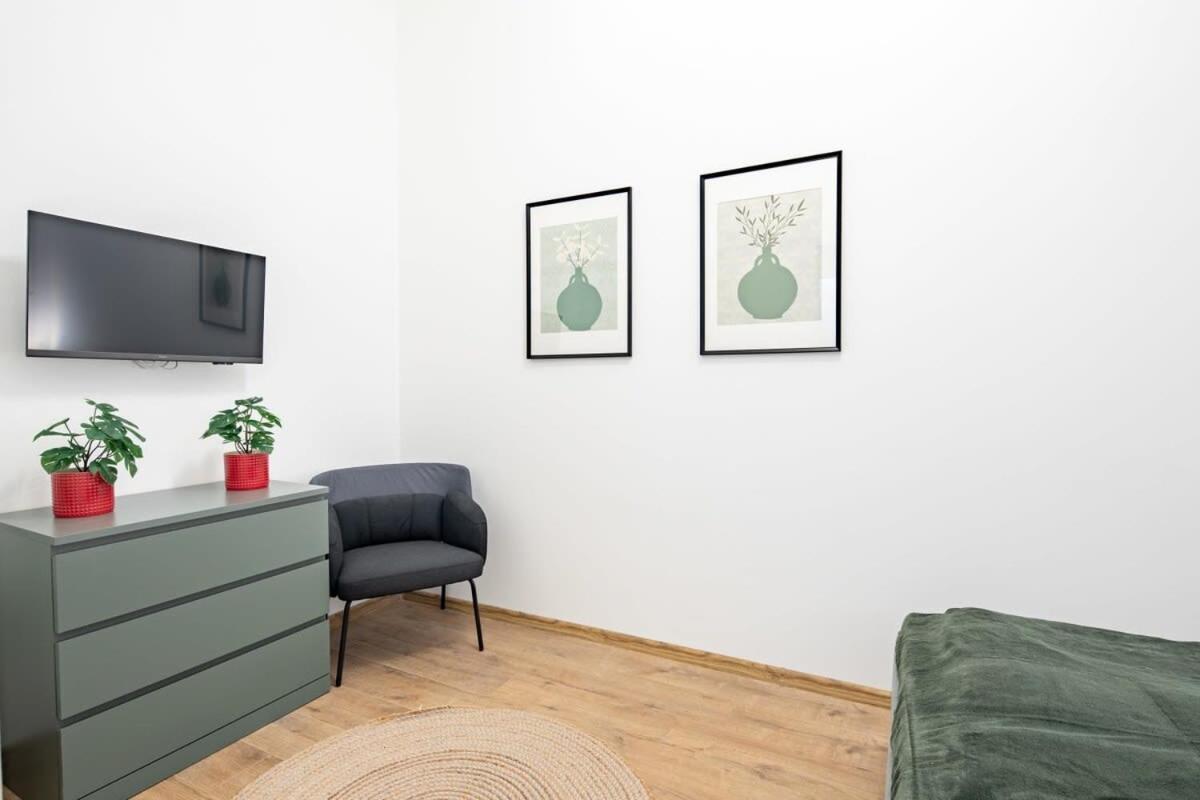 Central - New - Comfy Ac Studio บูดาเปสต์ ภายนอก รูปภาพ